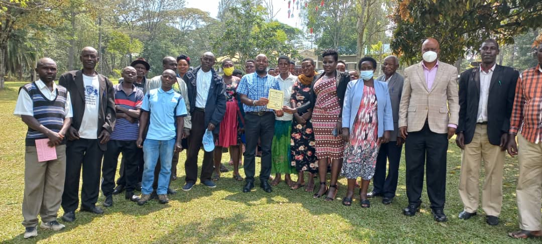 rukararwe coffe farmers receiving registration certificate